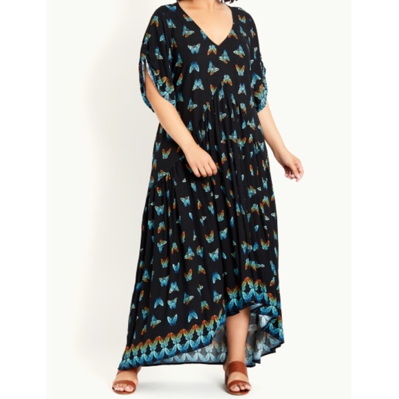 Avenue Dresses & Skirts - NWT- EVANS brand hi-lo black print maxi dress. Size 26-28W